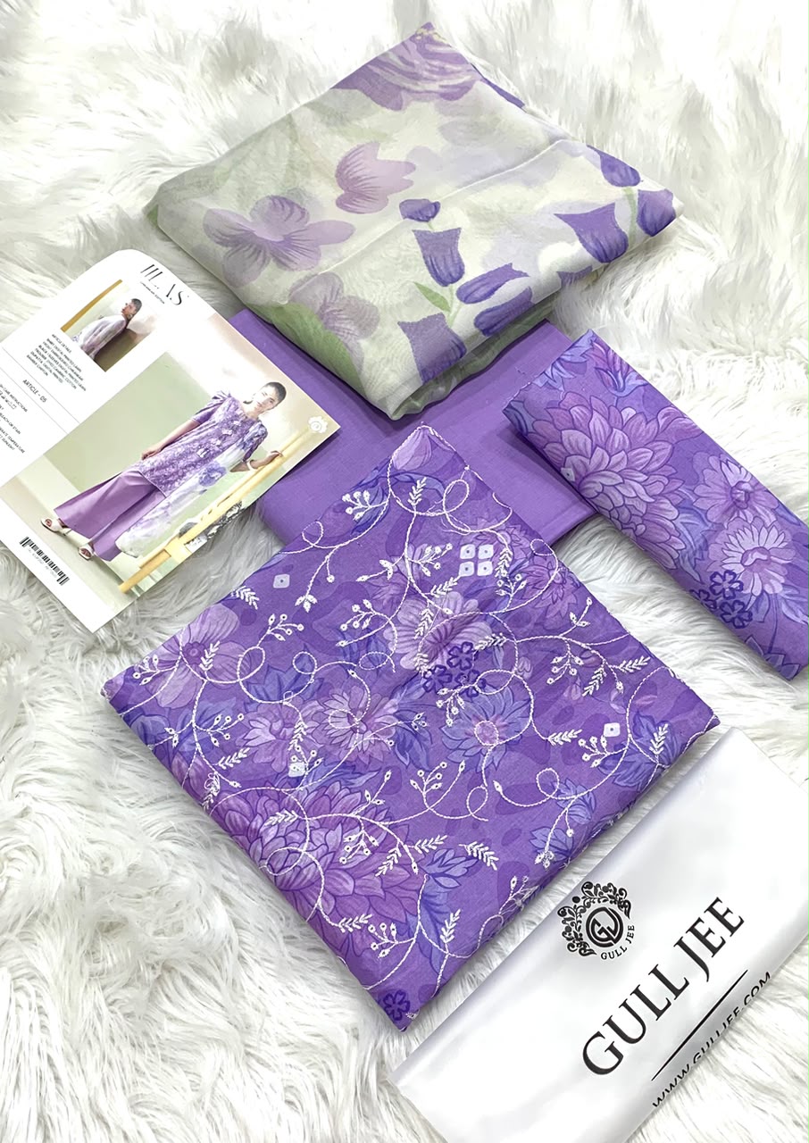 Luxury Lawn Digital Printed Chicken Kari